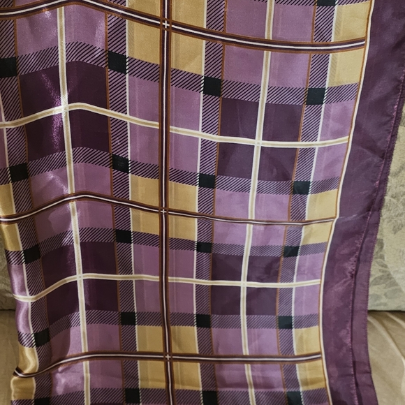 🍁Bundle of 2 for 15 $🍁CORNELIA JAMES Squared Scarf V-G - Picture 4 of 5